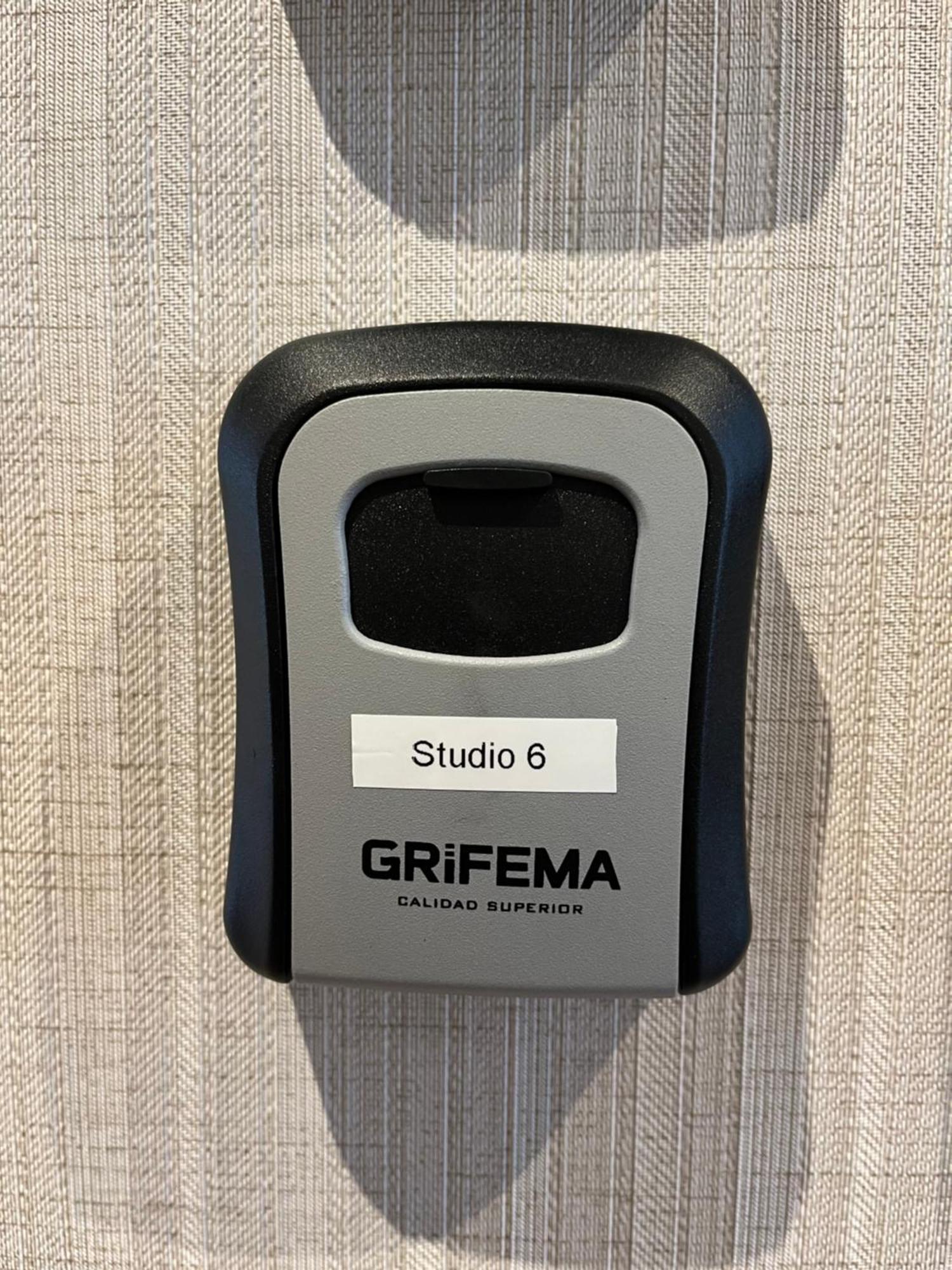 Studios Le Medicis Rouen Bagian luar foto