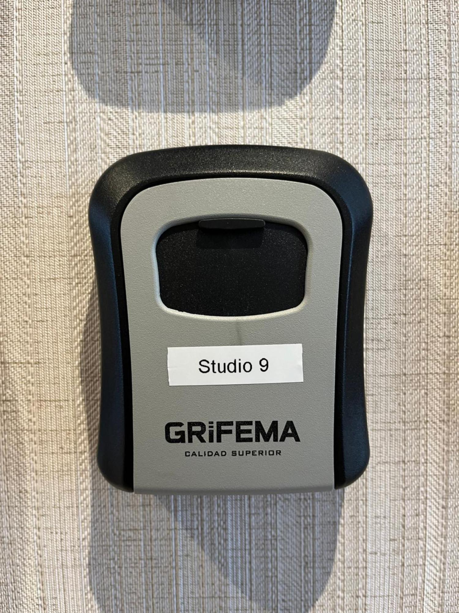 Studios Le Medicis Rouen Bagian luar foto