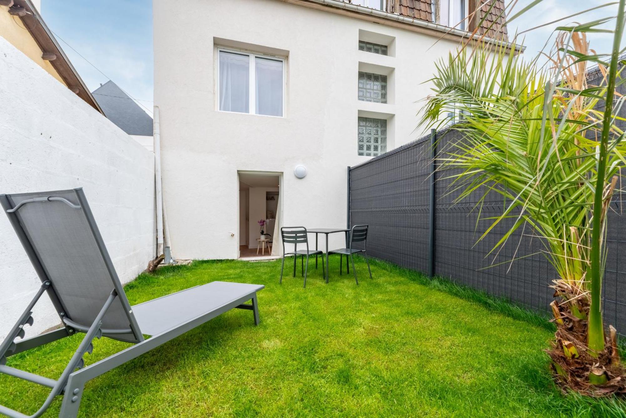 Studios Le Medicis Rouen Bagian luar foto