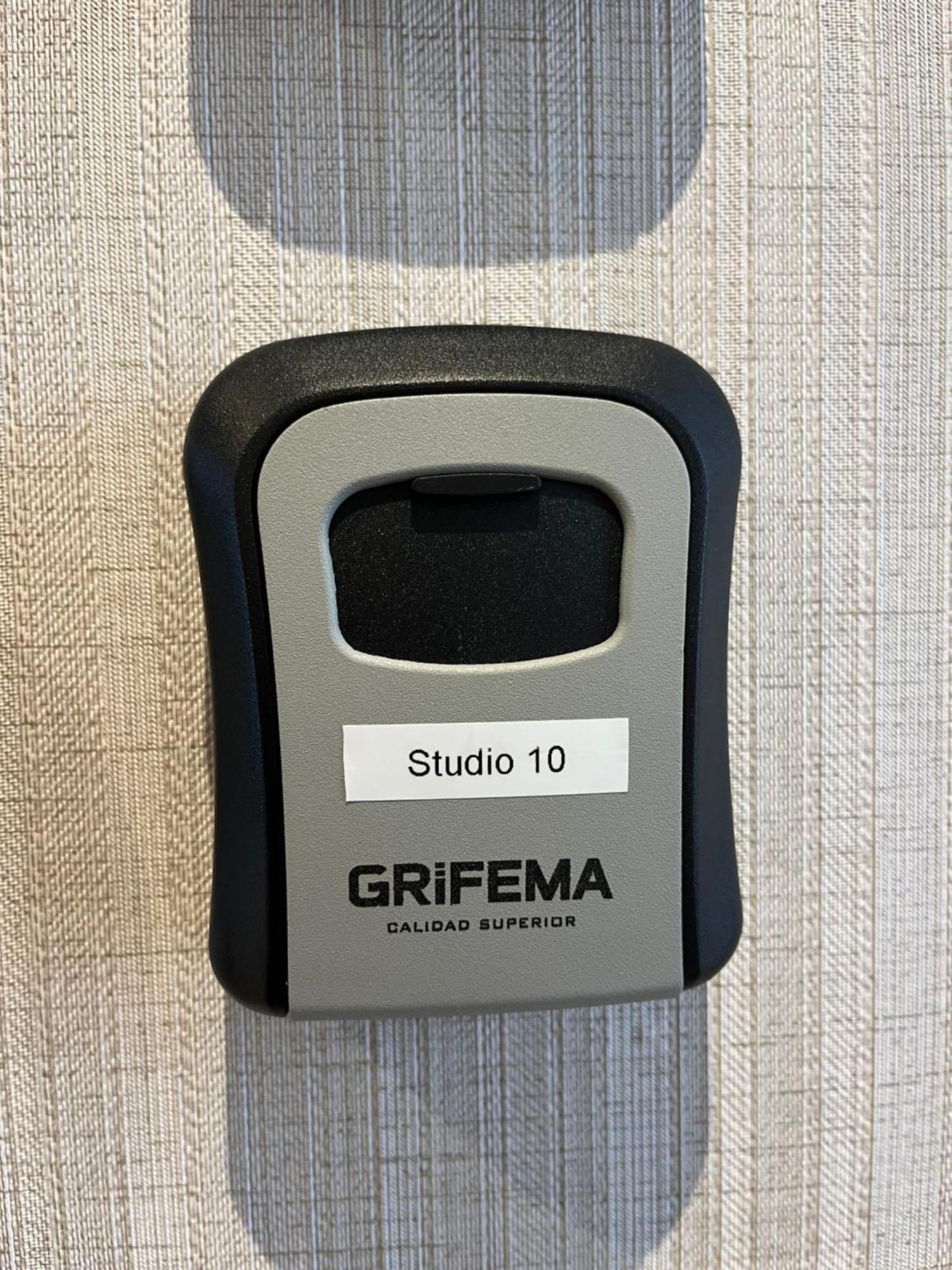 Studios Le Medicis Rouen Bagian luar foto